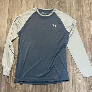 Mens Under Armour baseball Tee- Large